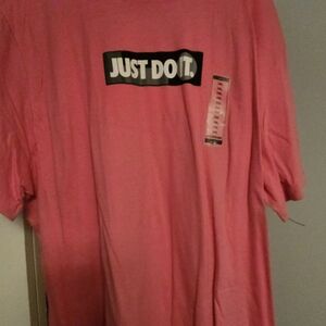 Nike Men's Pink 'Just Do It' Graphic Tee